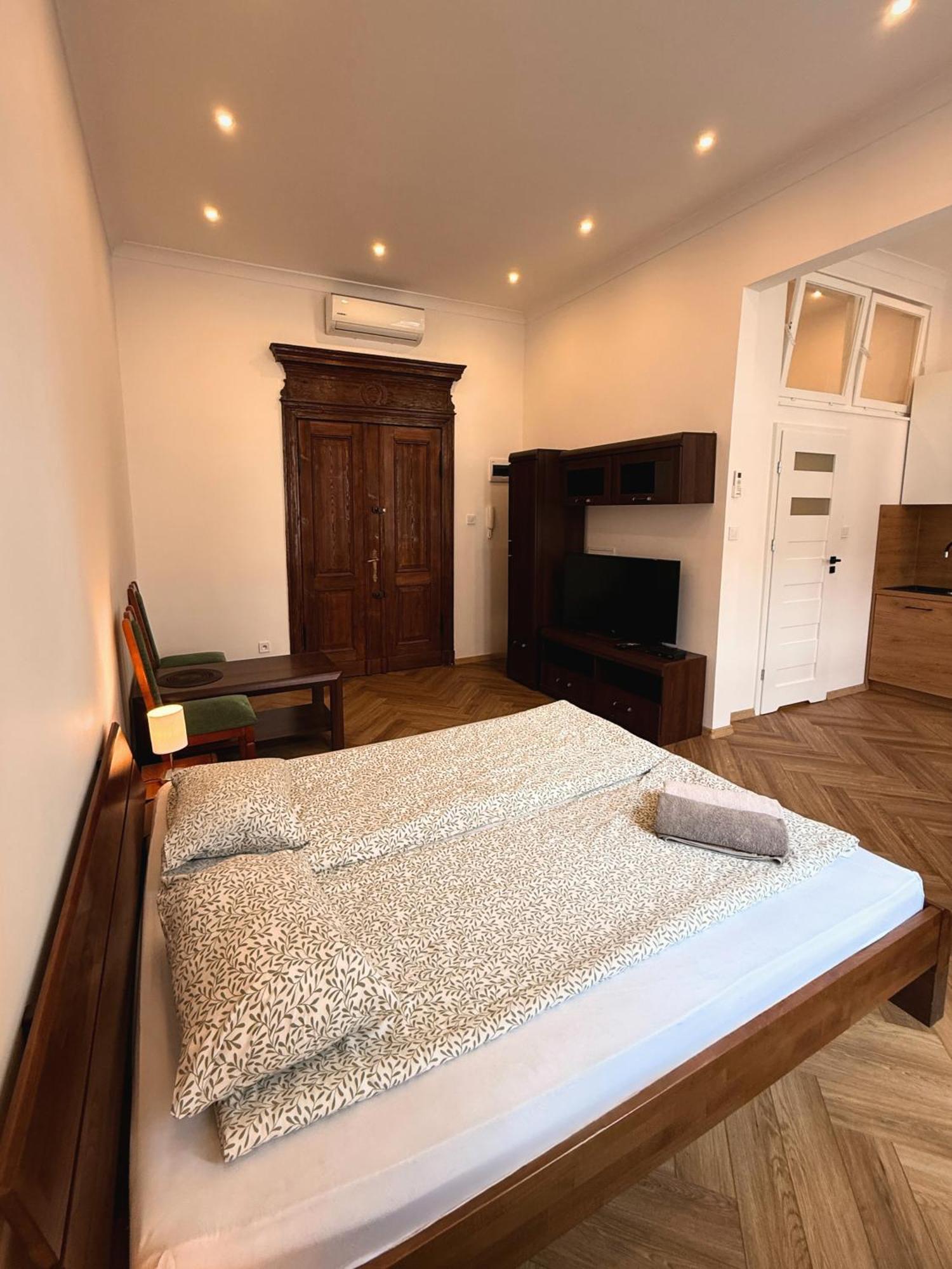 Apartament Szczytna Retro Z Klimatyzacja Torun Luaran gambar